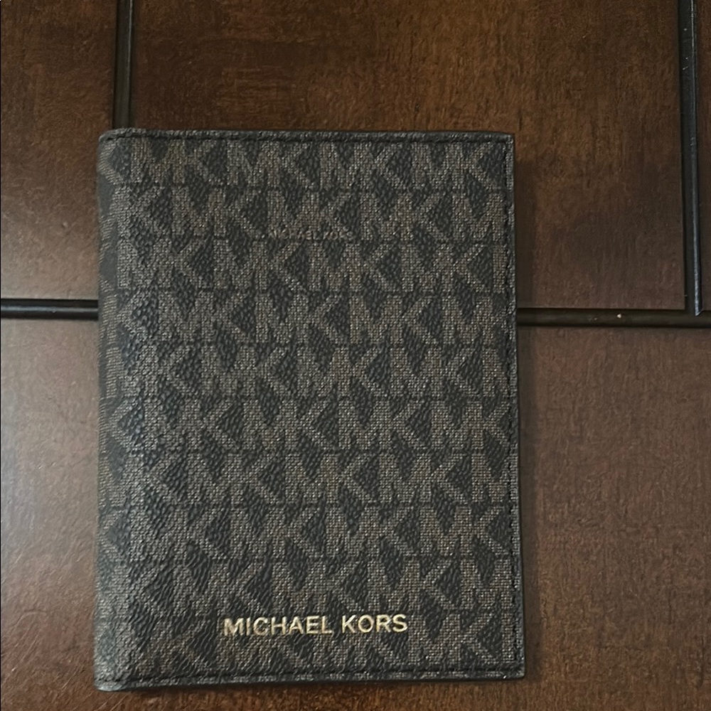 Michael Kohrs Passport Holder